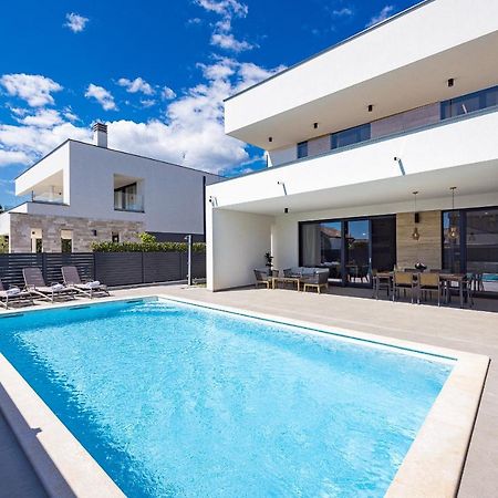 Villa Moon Near The Sea Fažana Exterior foto
